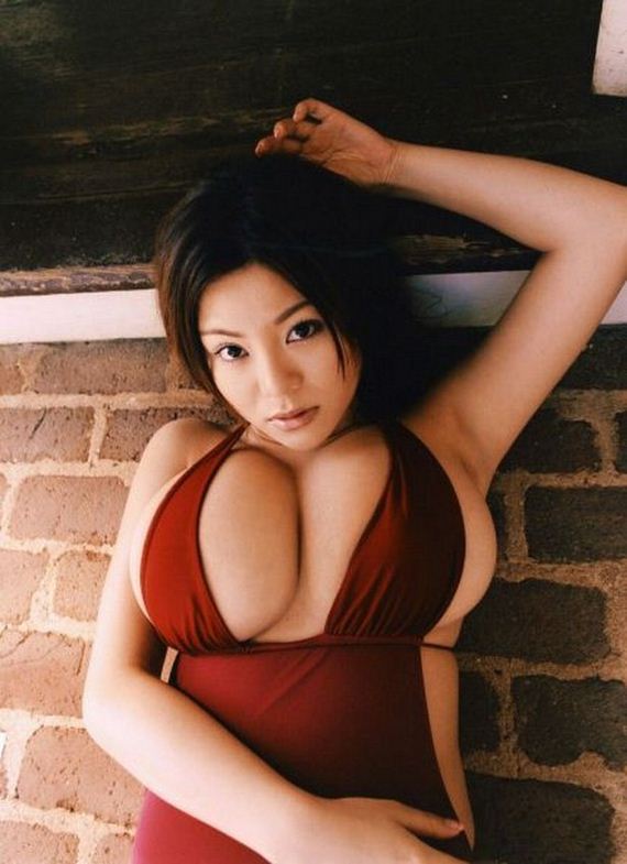 Mature Asian Mom With Beautiful Big Tits