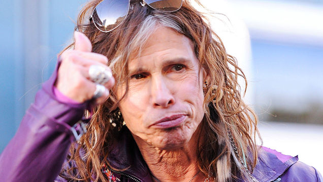 Is It Just Me Or Is Steven Tyler Starting To Look Like An Old Woman 