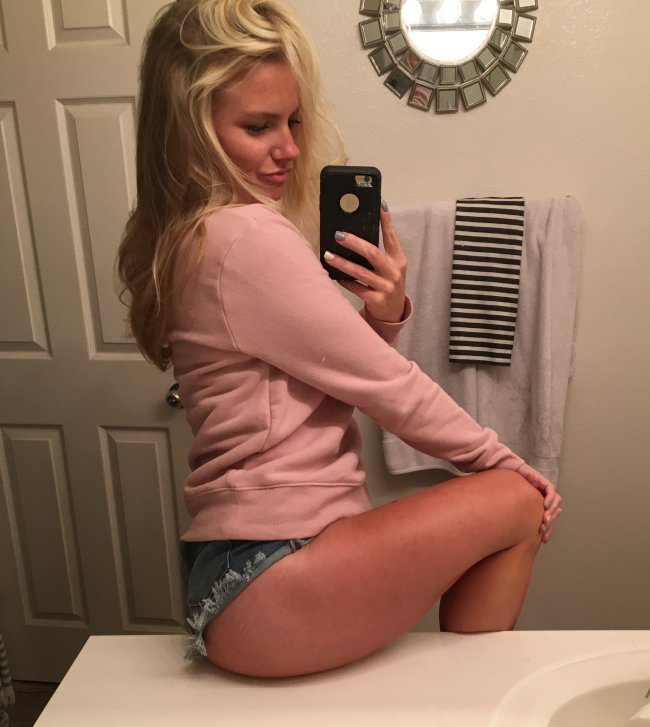Skinny blond solejob with massive shot pic