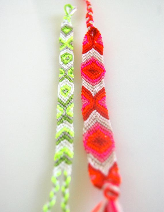“Summer Camp Style” Friendship Bracelets You Can Make Right Now - Barnorama