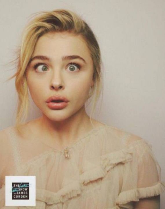 Chloe Grace Moretz Is Absolutely Gorgeous - Barnorama