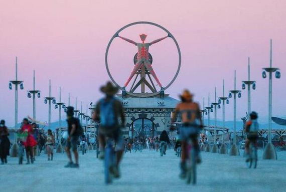 The Most Incredible Photos From Burning Man 2016 Barnorama