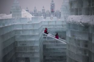 There Is An Entire City Made Out Of Ice In China - Barnorama