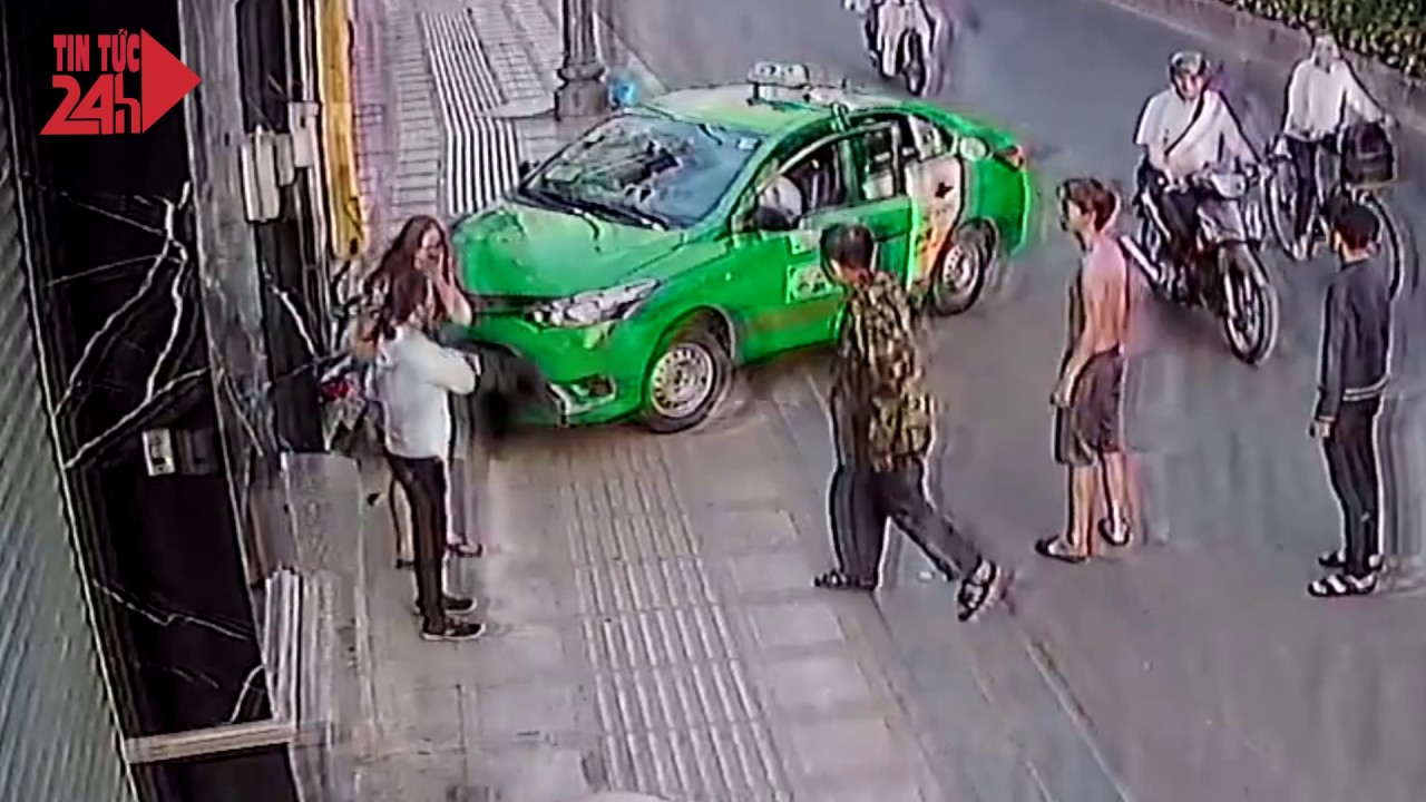 Taxi Driver Takes Matters Into His Own Hands. Wipes Out Robber On