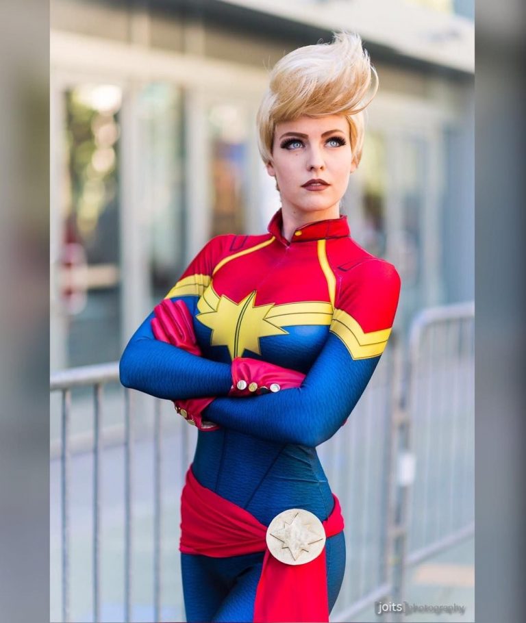 Captain Marvel Hot Photos - Barnorama