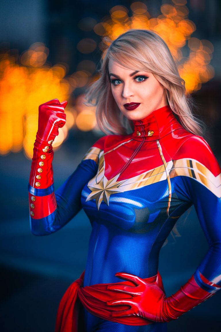 Captain Marvel Hot Photos Barnorama