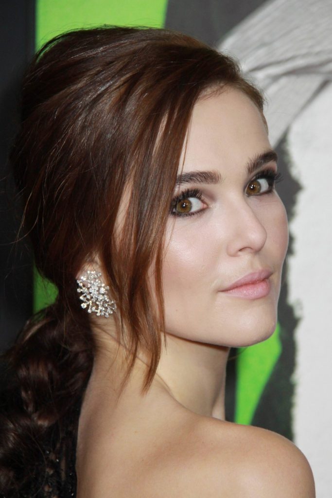 The Sexiest Zoey Deutch Pictures Ever Barnorama 5231