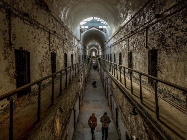 Chilling Truths About One Of The Most Haunted Prisons In America 