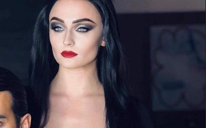 Sophie Turner As Morticia Addams - Barnorama