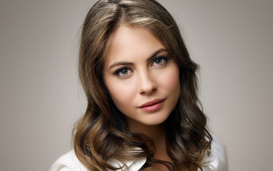 Hot And Sexy Beautiful Willa Holland Pics Barnorama 